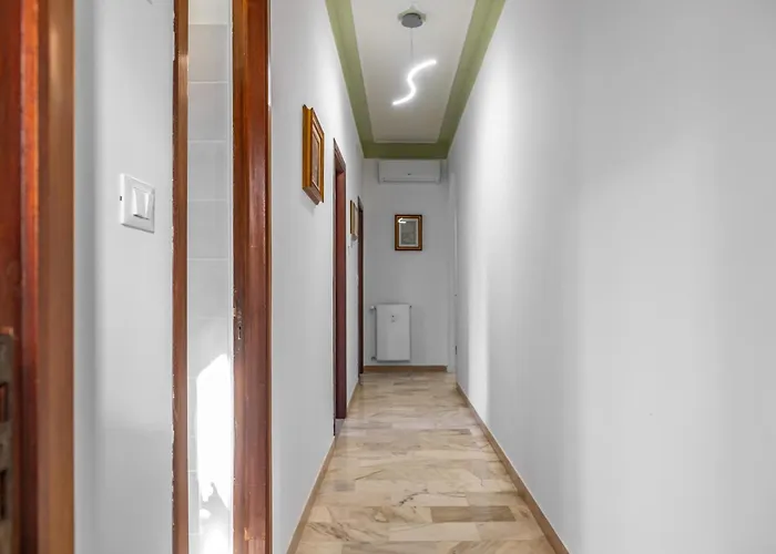 Апартаменты Host4u - Luminoso E Comodo A Piedi Dal Centro E Stazione Di Imperia, Parcheggio Condominiale - Foeste